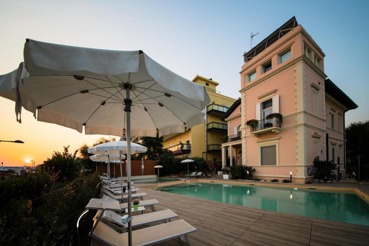 Villa Fiorita Cattolica Extérieur photo