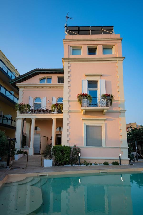 Villa Fiorita Cattolica Extérieur photo