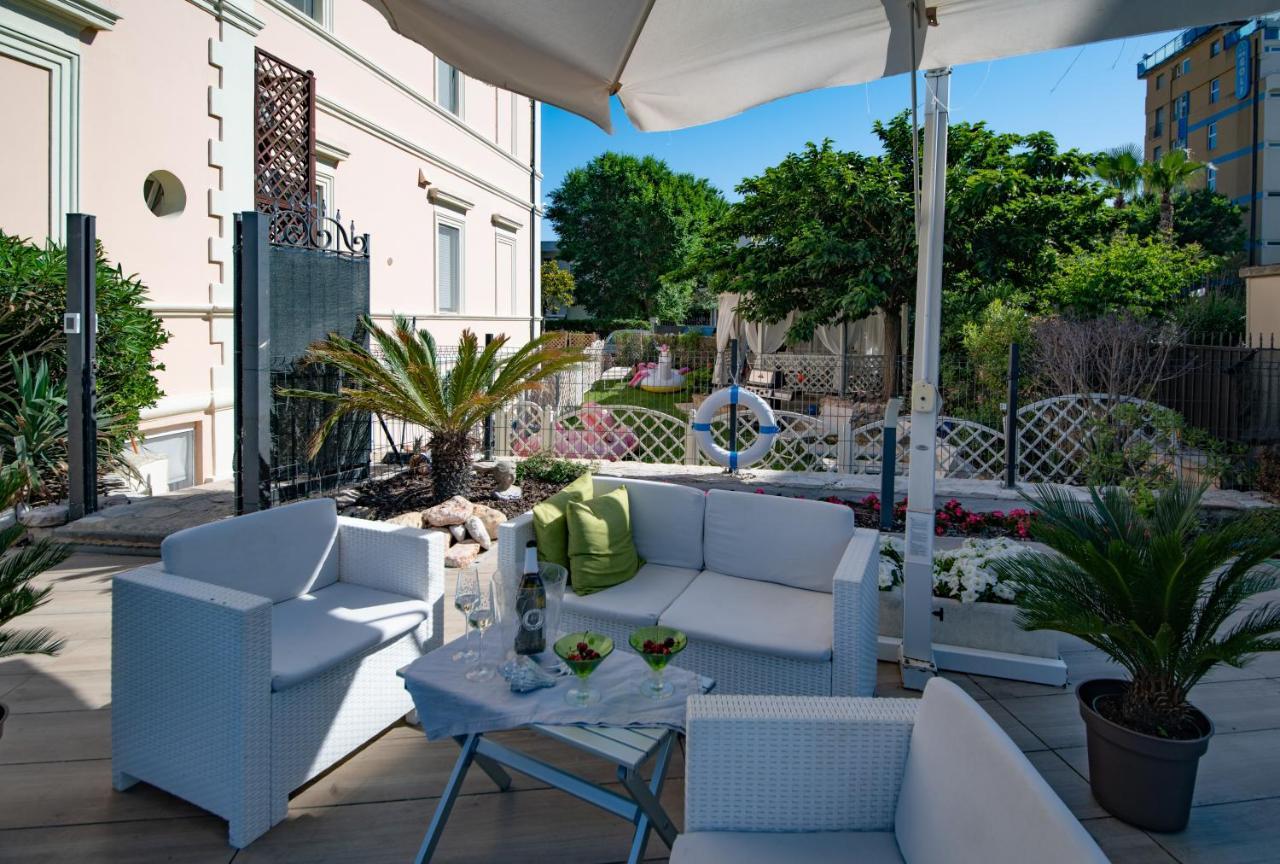 Villa Fiorita Cattolica Extérieur photo