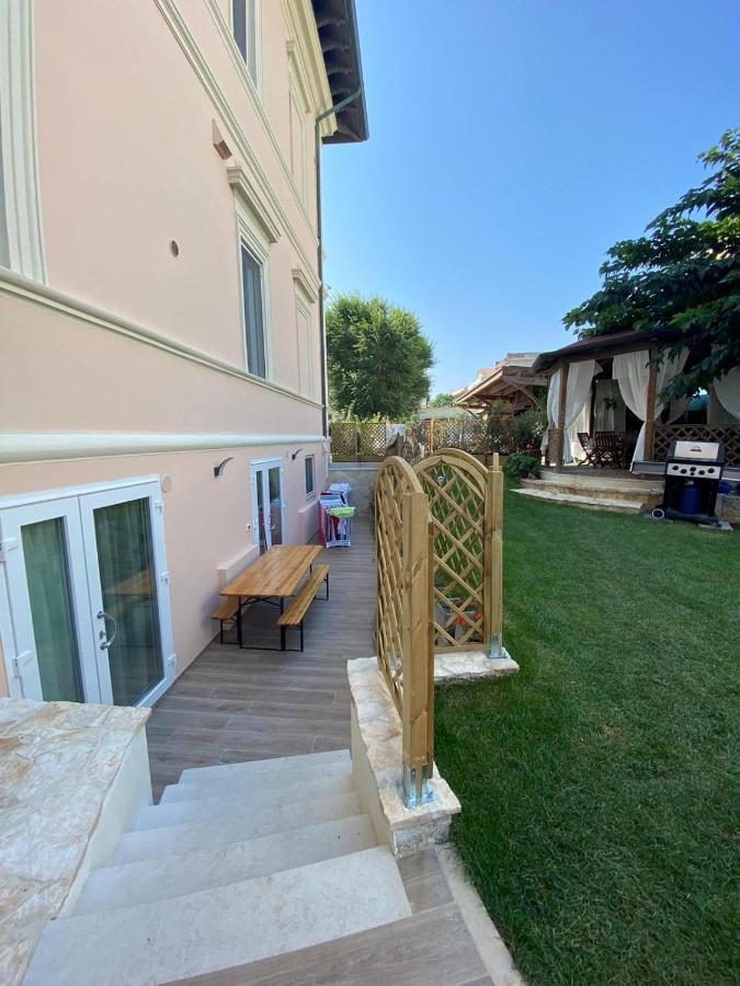 Villa Fiorita Cattolica Extérieur photo